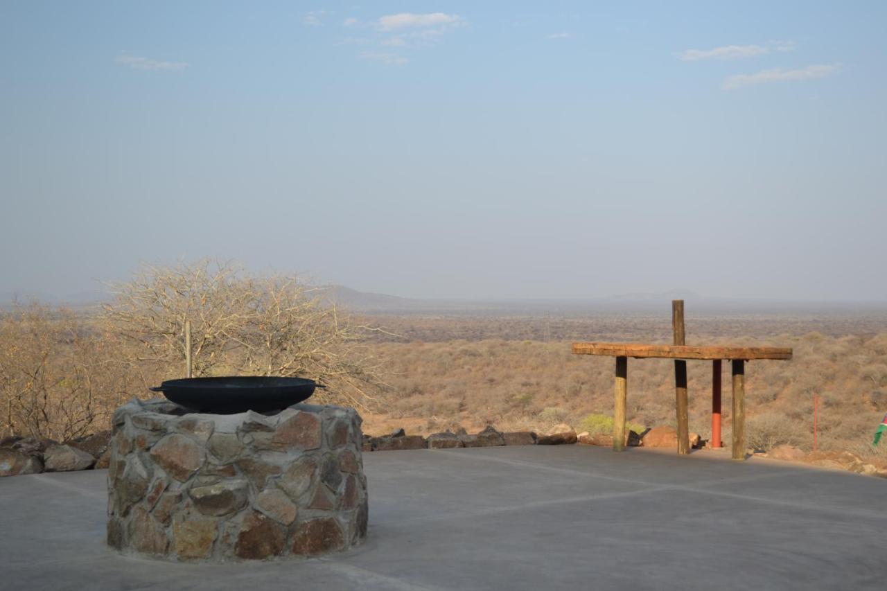 Tana Safaris Bush Camp Hotel Otjiwarongo Exterior photo