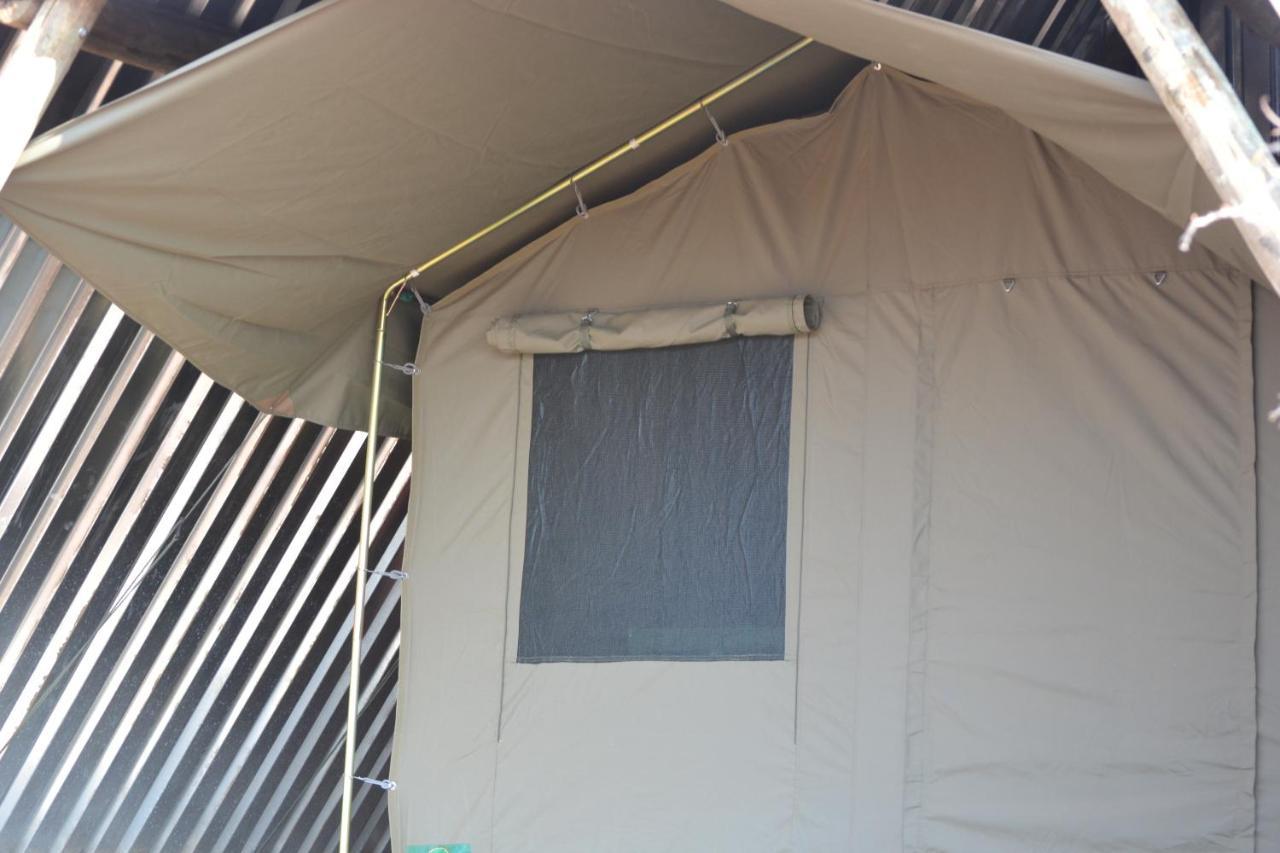 Tana Safaris Bush Camp Hotel Otjiwarongo Exterior photo